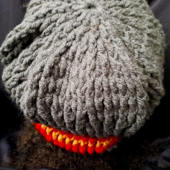 Hat - Picture 8 of 10